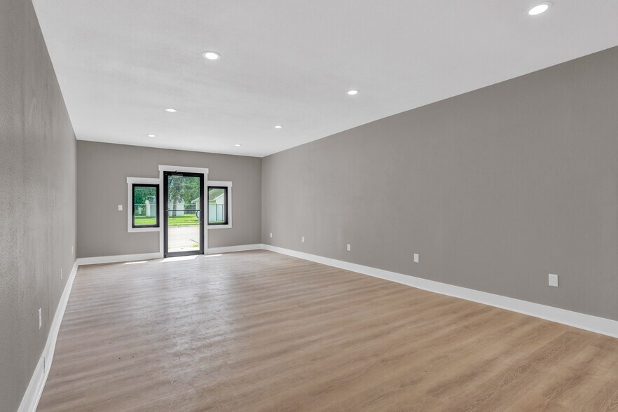 More Photos Of 1700 NE Seward Ave, Topeka Office For Sale