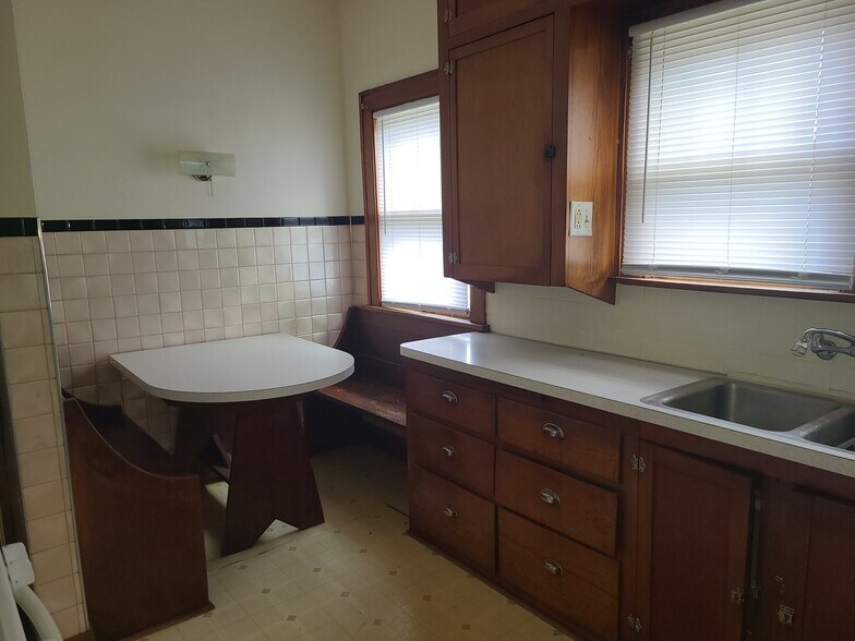 More Photos Of 3121 Chicago Rd, Steger Apartments For Sale