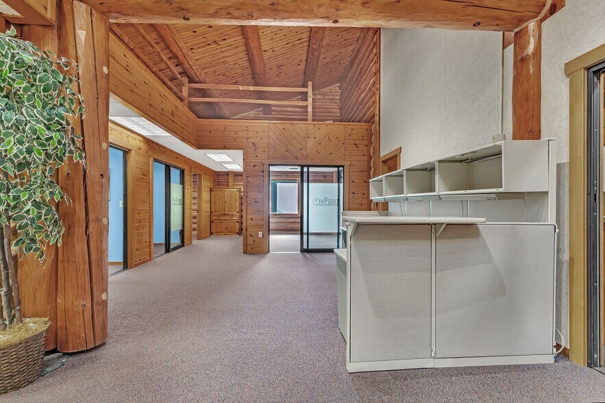 More Photos Of 525 Highway 10 S, Saint Cloud Freestanding For Lease