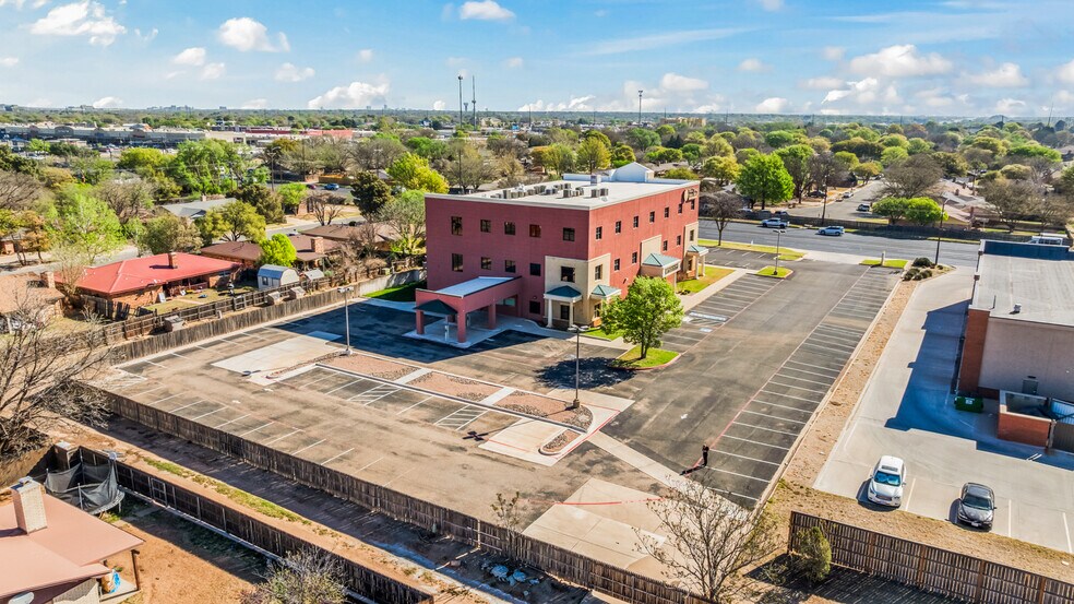 More Photos Of 7202 Slide Rd, Lubbock Medical For Lease