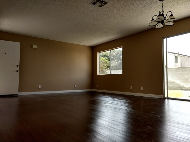 More Photos Of 16015 Halldale Ave, Gardena Multifamily For Sale