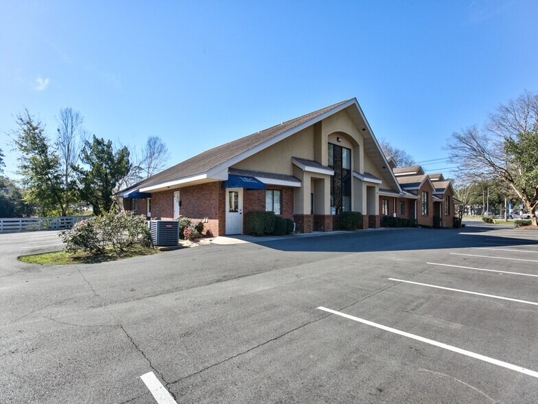 More Photos Of 1981 Capital Cir NE, Tallahassee Medical For Lease