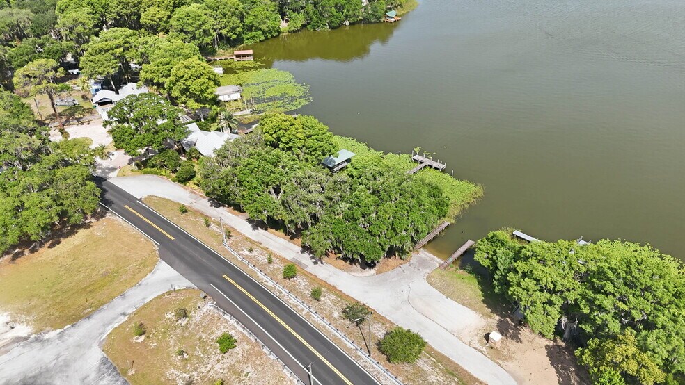 More Photos Of 400 Lakeshore Dr, Eustis Specialty For Sale