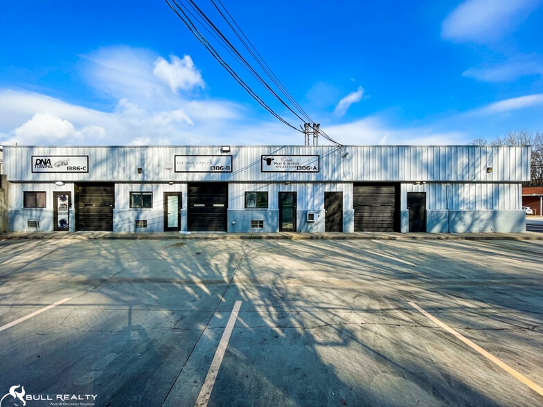 More Photos Of 1388 Chattahoochee Ave, Atlanta Light Distribution For Lease