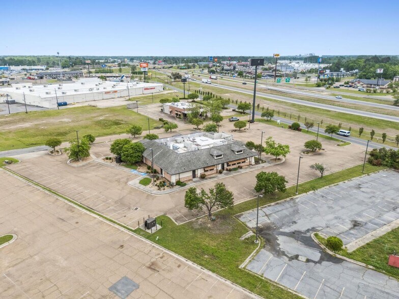 More Photos Of 224 Blanchard St, West Monroe Restaurant For Sale