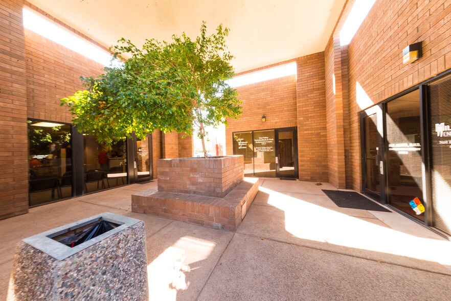 More Photos Of 2150 S Dobson Rd, Mesa Medical For Lease