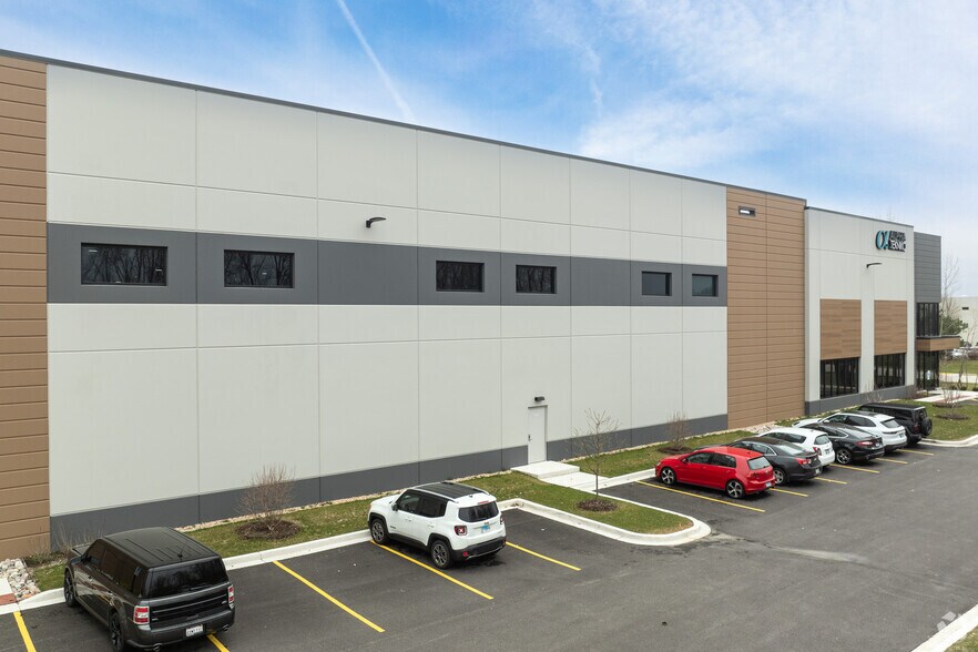 More Photos Of 1400 Rose Rd, Lake Zurich Manufacturing For Lease
