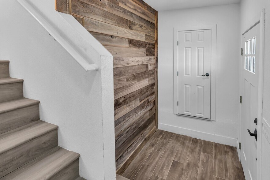 More Photos Of 2550 Fremont St, Las Vegas Auto Dealership For Sale