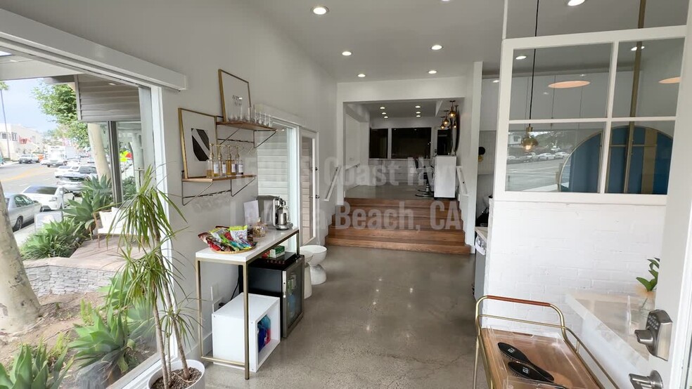 Primary Photo Of 1590 S Coast Hwy, Laguna Beach Loft Creative Space For Sale