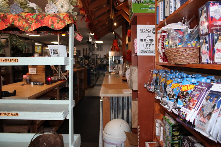 More Photos Of 120 Raleigh St, Fuquay-Varina Storefront For Sale
