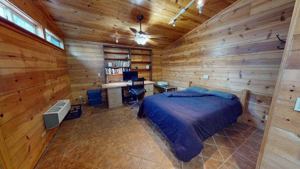 More Photos Of 1607 E 7th St, Austin Office For Sale