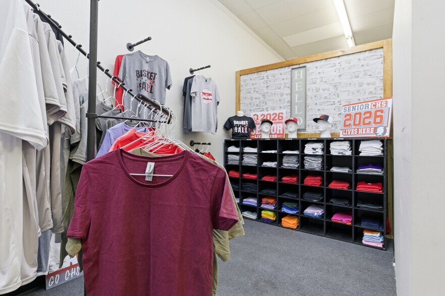 More Photos Of 622 N Central Ave, Connersville General Retail For Sale