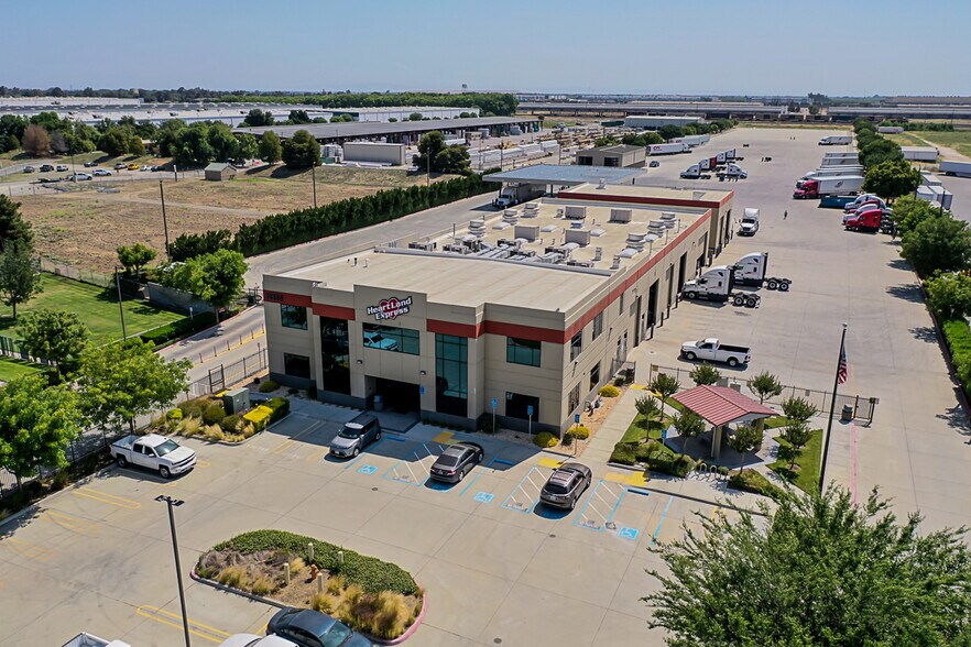 More Photos Of 12550 S Harlan Rd, Lathrop Truck Terminal For Lease