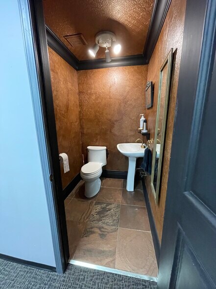 More Photos Of 3009 Murray St, Port Moody Warehouse For Lease