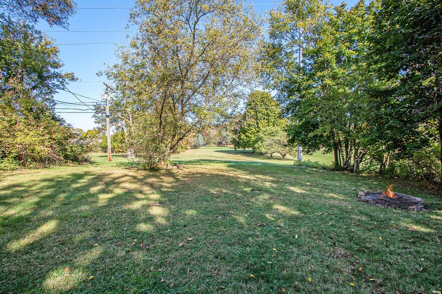 More Photos Of 1005 E Front St, Buchanan Specialty For Sale