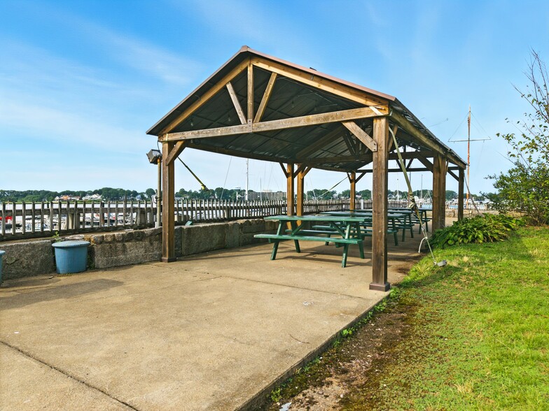 More Photos Of 1 Cove Way, Quincy Marina For Sale