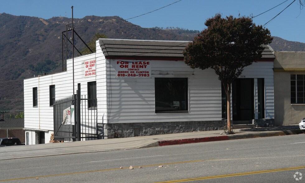 More Photos Of 3536 Foothill Blvd, La Crescenta Freestanding For Lease