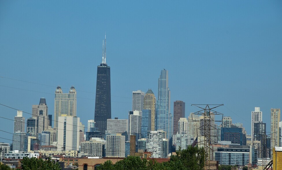 More Photos Of 337 N Bell St, Chicago Light Manufacturing For Lease