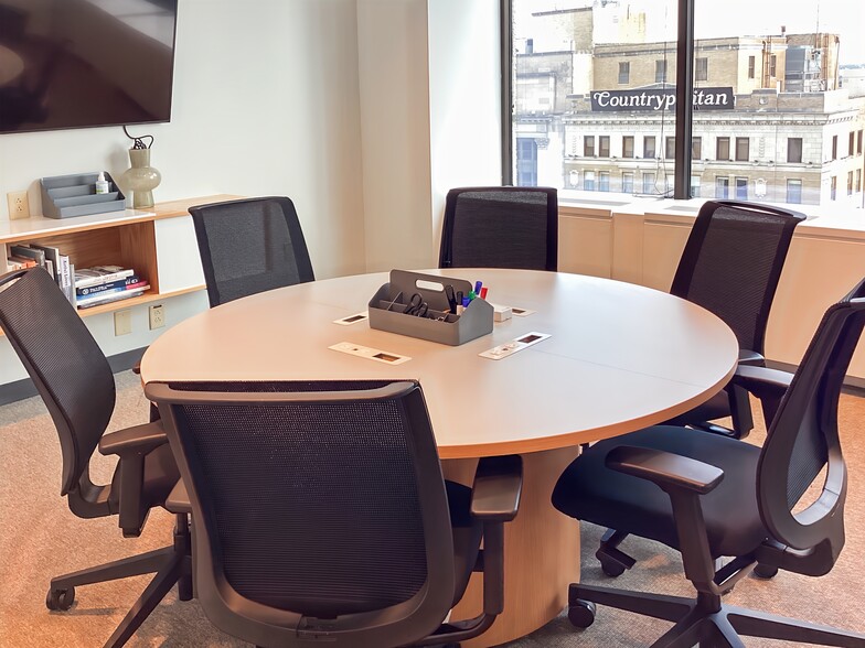 More Photos Of 315 Deaderick St, Nashville Coworking Space