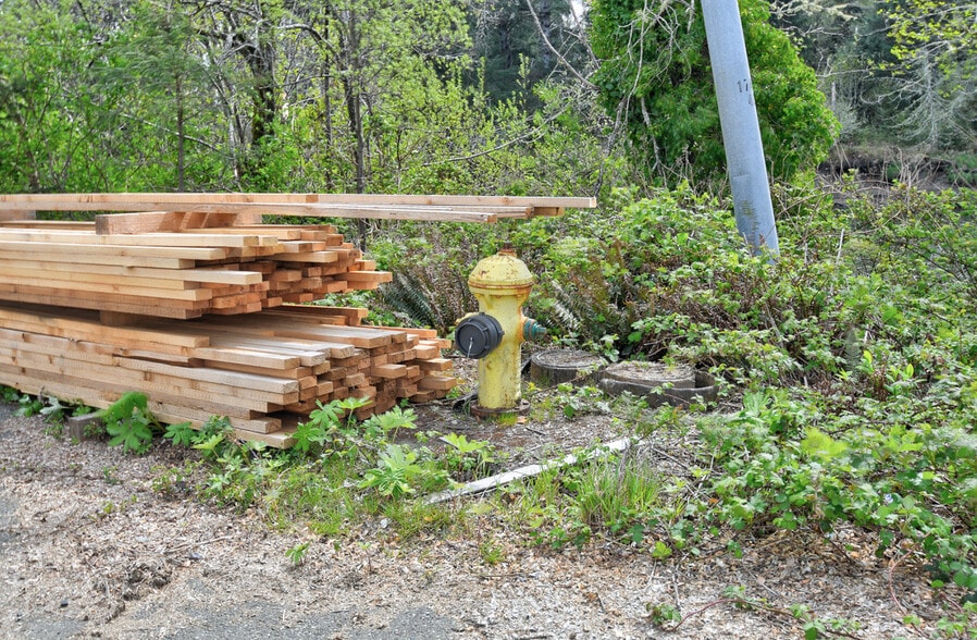 More Photos Of 98 US Highway 101 Hwy, Hoquiam Lumberyard For Sale