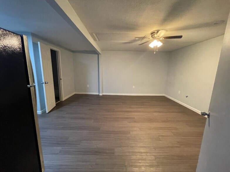 More Photos Of 6210 Laura Koppe Rd, Houston Apartments For Sale