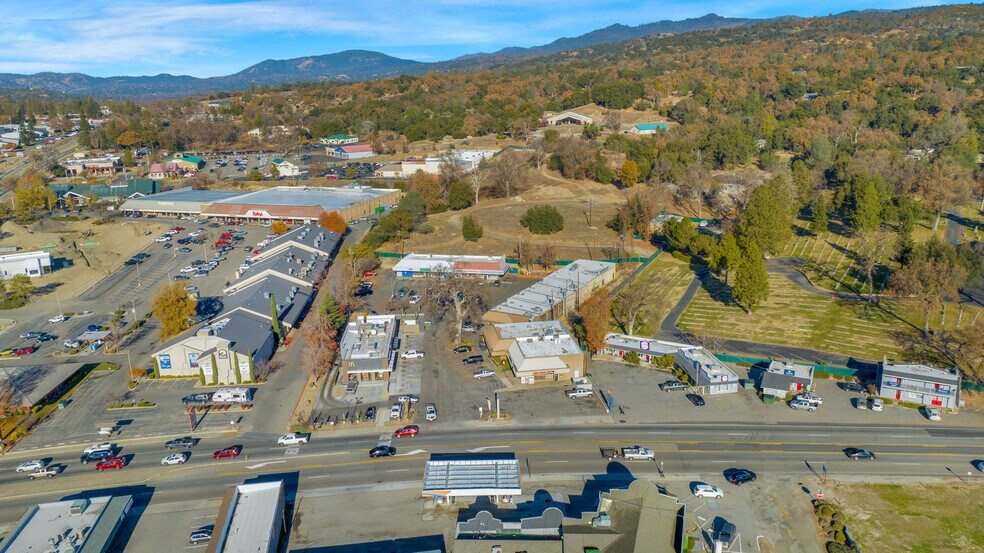 More Photos Of 40120 Hwy 41, Oakhurst Freestanding For Sale