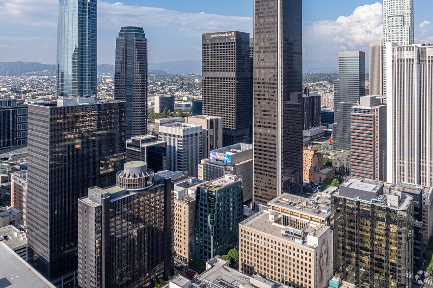 More Photos Of 655 S Hope St, Los Angeles Apartments For Lease