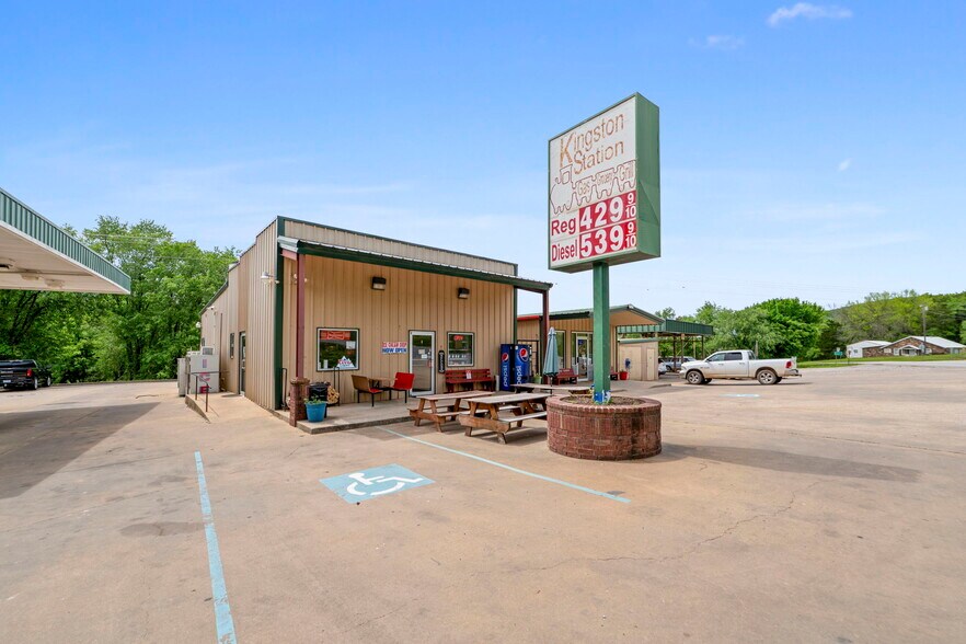 More Photos Of 5283 Arkansas 21, Huntsville General Retail For Sale