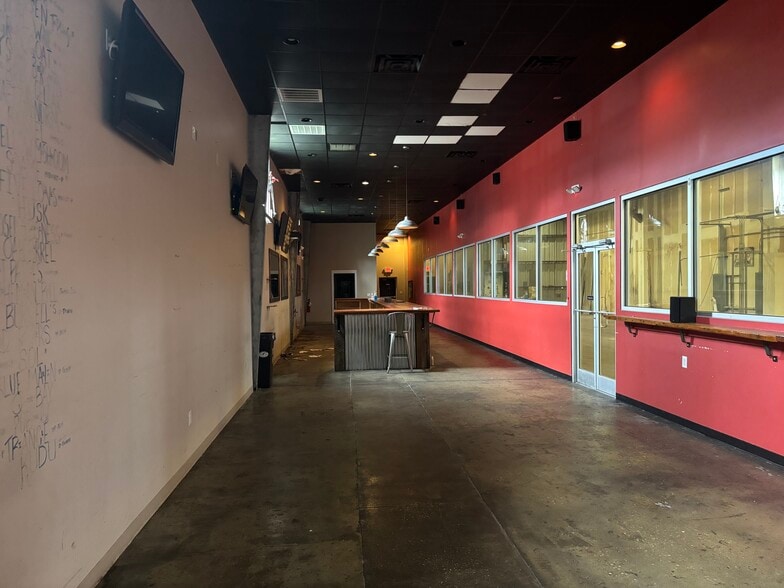 More Photos Of 2201 Mechanic St, Charleston Warehouse For Lease