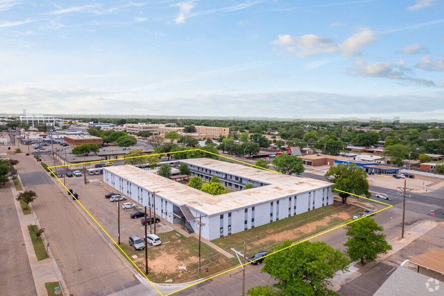 More Photos Of 2301 50th St, Lubbock Apartments For Sale