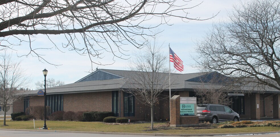 More Photos Of 118 W Edison Rd, Mishawaka Medical For Lease