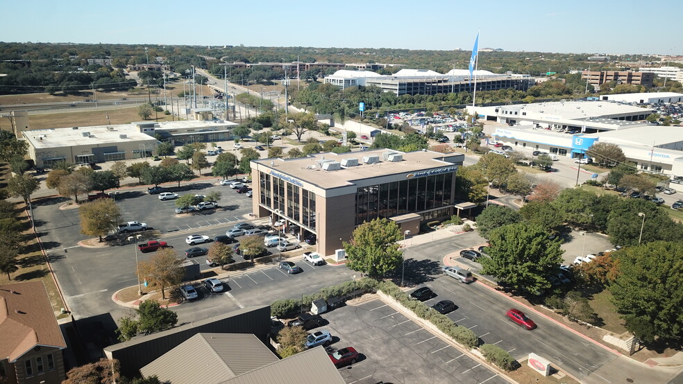 More Photos Of 3305 Steck Ave, Austin Loft Creative Space For Lease