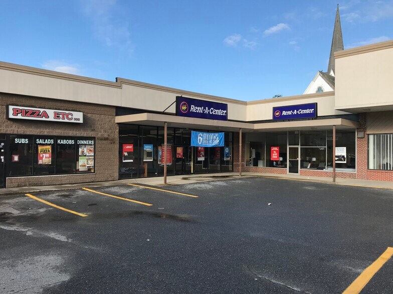 More Photos Of 200 Main St, Haverhill General Retail For Lease