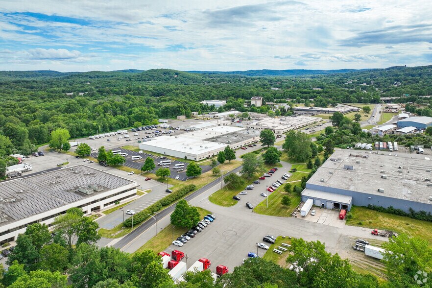 More Photos Of 88 Ford Rd, Denville Manufacturing For Lease