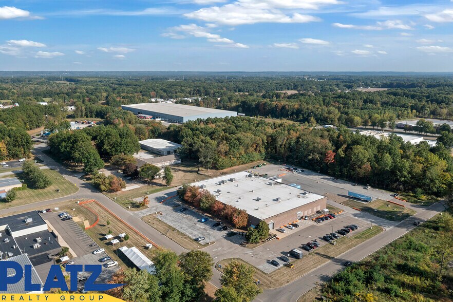 More Photos Of 12111 Debartolo Dr, North Jackson Industrial For Lease