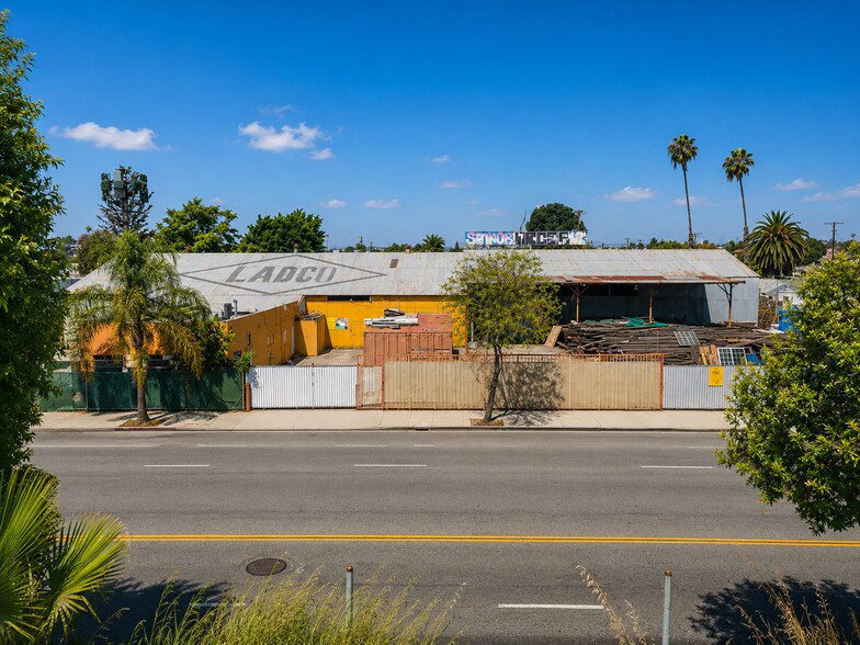 More Photos Of 1137-1155 S Eastern Ave, Los Angeles Manufacturing For Sale