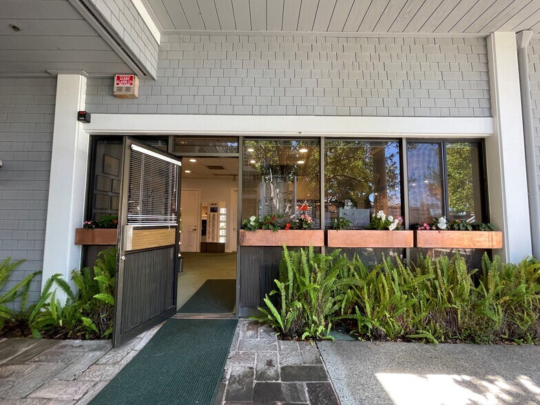 More Photos Of 639 E Blithedale Ave, Mill Valley Storefront Retail Office For Lease