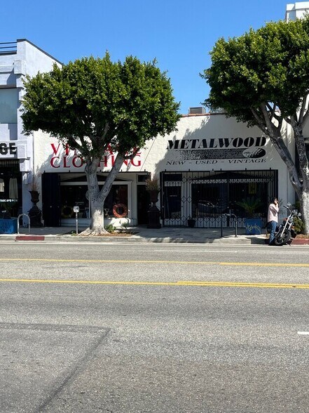 More Photos Of , Los Angeles General Retail For Sale