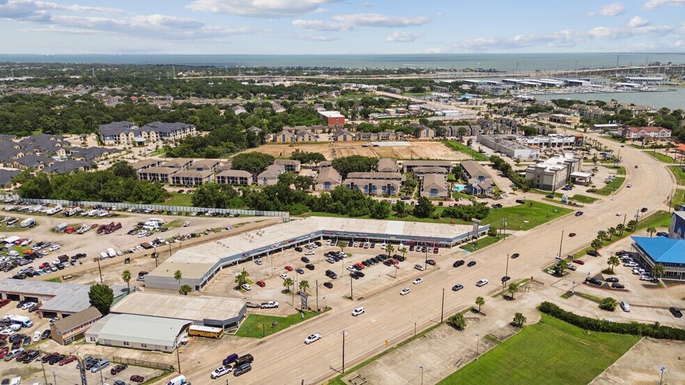 More Photos Of 3100-3150 Nasa Rd, Seabrook Unknown For Lease