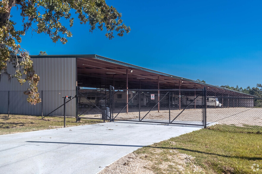 Primary Photo Of 26410 Hufsmith Conroe Rd, Magnolia Self Storage For Sale