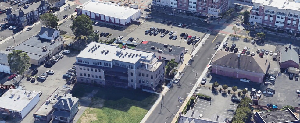 More Photos Of 22 Center St, Metuchen Apartments For Sale