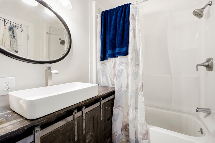 More Photos Of 404 State St, Fort Morgan Apartments For Sale