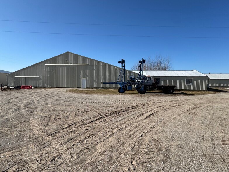 Primary Photo Of 13703 Campbell Rd, Kewadin Specialty For Sale