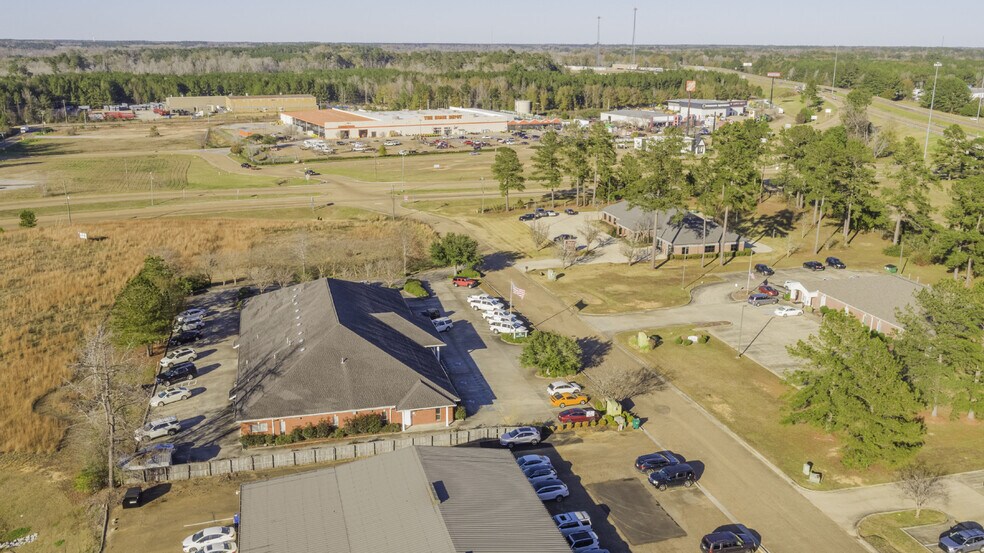 More Photos Of 1395 Johnny Johnson Dr, Brookhaven Office For Sale