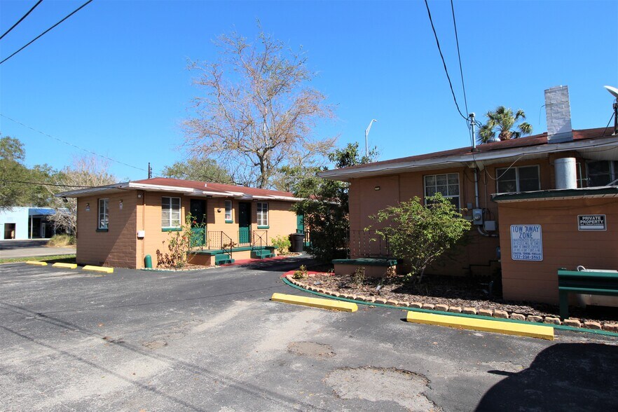 More Photos Of 7330 4th St N, Saint Petersburg Hotel For Sale