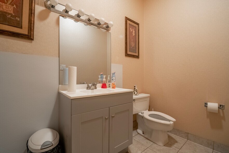 More Photos Of 2020 Mack Smith Rd, Rossville Bank For Sale