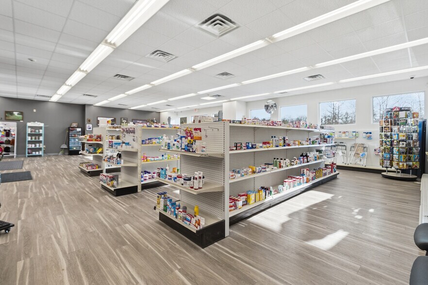 More Photos Of 105 Duncan Rd, Marlinton Office For Sale