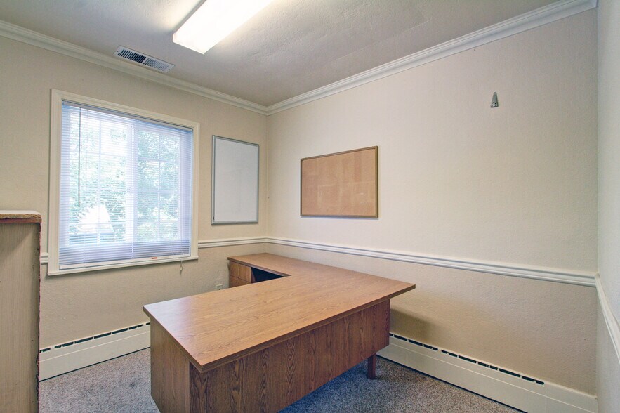 More Photos Of 714 W Main St, Grass Valley Office Residential For Sale