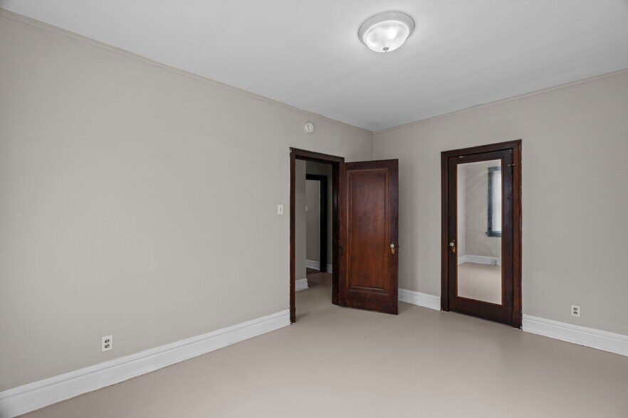 More Photos Of 3862-3866 S Spring Ave, Saint Louis Apartments For Sale