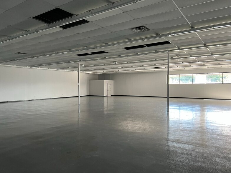 More Photos Of 1633 Gordon Hwy, Augusta Freestanding For Sale